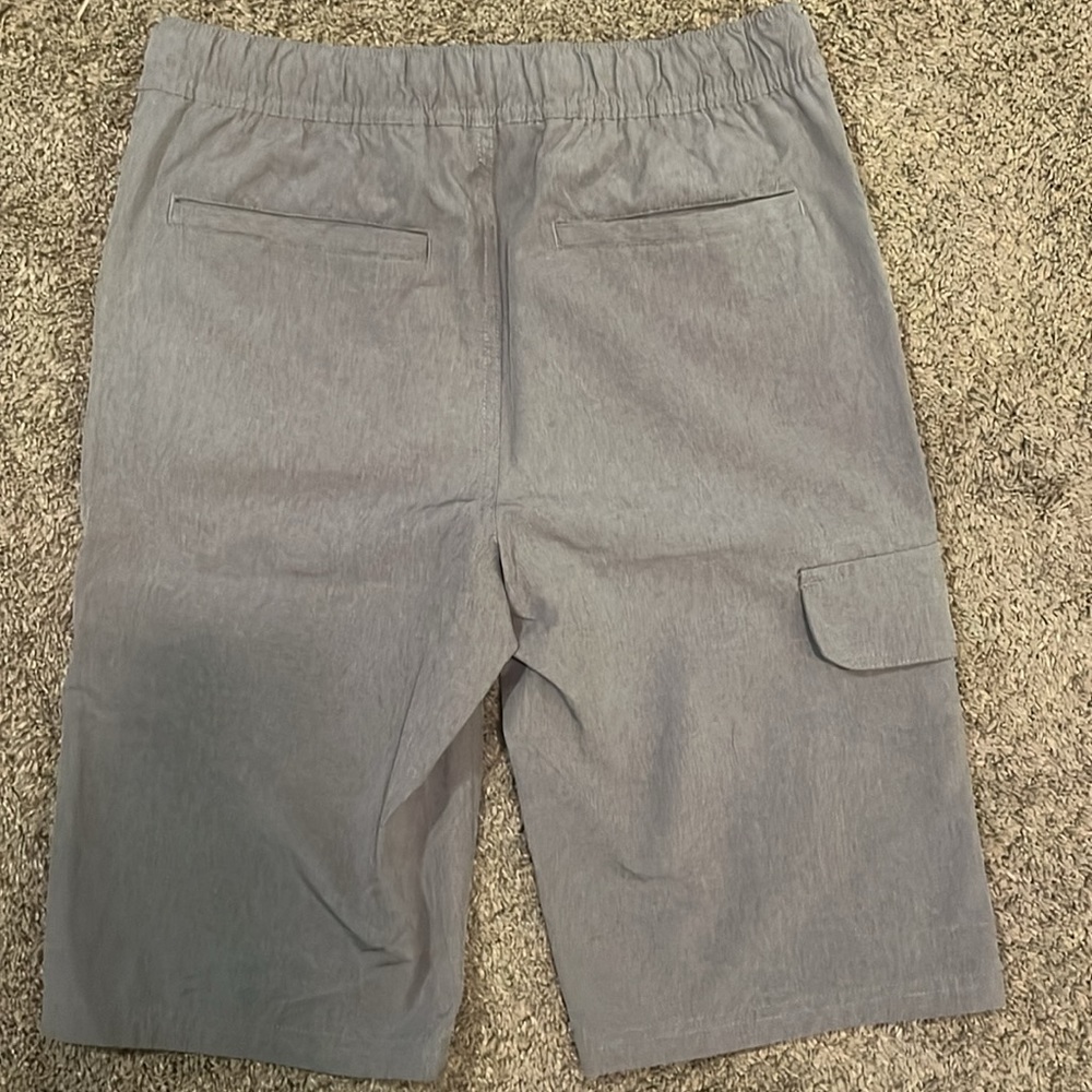 Shorts - Picture 3 of 3